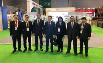 第一副总理斯玛伊洛夫出席第二届中国国际进口博览会