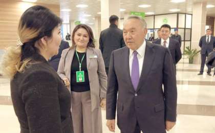 首任总统参访突厥斯坦市为民服务中心