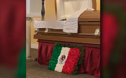 Әкесінің жерлеу рәсіміне келген қызы оның табытынан бейтаныс адамды көрген