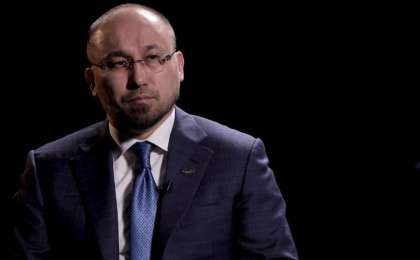 "Үңгірдегі" қазақ тілі? Дәурен Абаев орыс тіліне қатысты 90%-ды қайдан алып отыр