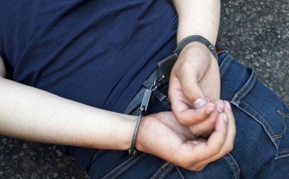 4 тапанша, 133 патрон: Қарағанды қаласында қаруланған қылмыстық топ ұсталды 