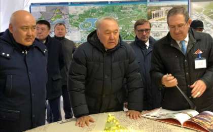 首任总统对突厥斯坦州进行工作视察