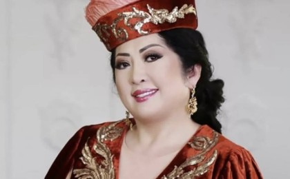 “Матасына ақша аямаймын“. Мақпал Жүнісованың ең қымбат көйлегі қанша тұрады?