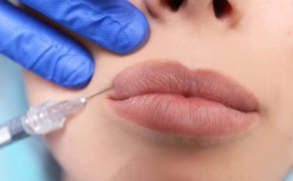 "Бұлай ешқашан қорықпағанмын": Ернін ұлғайтқысы келген әйел жансақтау бөлімінен бір-ақ шықты