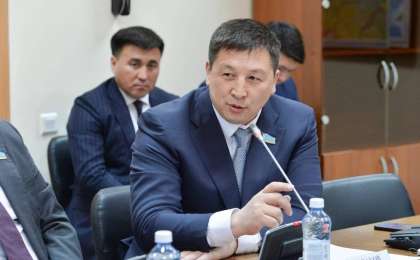 "Кім көрінген басқарып жүр": Депутат спорт федерацияларының басшыларын сынға алды