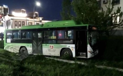 "Шымкентте автобус алты адамды қағып кеткен оқиға": Жүргізуші бес жылға бас бостандығынан айырылды