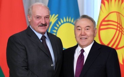 Лукашенко Назарбаевтың «арандатушылықтары» туралы айтты