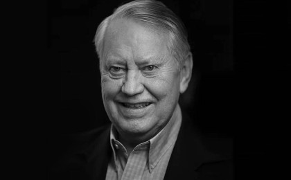 Барлық табысын жасырын түрде қайырымдылық қорына аударған миллиардер қайтыс болды