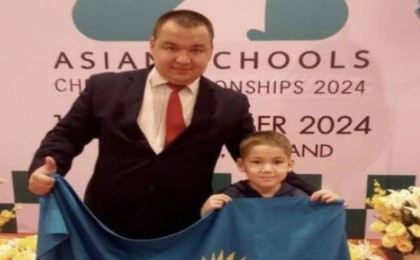 8 жастағы оқушы шахматтан Азия чемпионын жеңіп алды