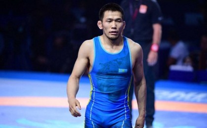 Токио Олимпиадасында шу шықты: Қазақ балуаны қарсыласын тістеп алған (видео)