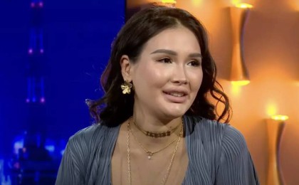 Блогер Айжан Байзақова тегін өзгертті