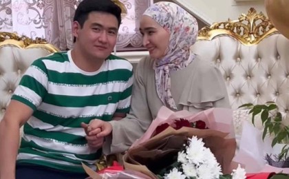 Төреғали әйеліне ешкімде жоқ сыйлық жасады