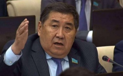 «Смайылов кабинеті дінге қатысты күрделі жағдайды біле ме?» - Ермұрат Бапи батыл мәлімдеме жасады