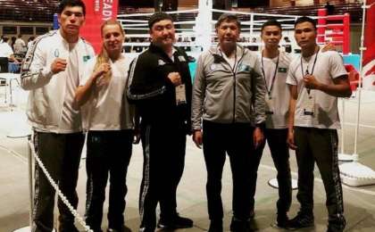 哈萨克斯坦拳击手在东京测试赛中荣获两枚金牌