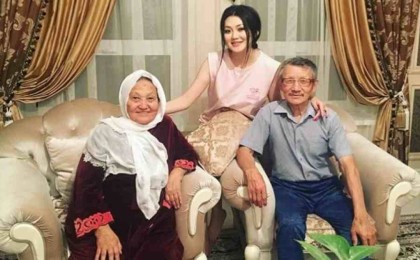 Ерке Есмахан: Бұрын маңызды болған дүниелердің құны қазір көк тиын, мен қазір есейіп кеттім