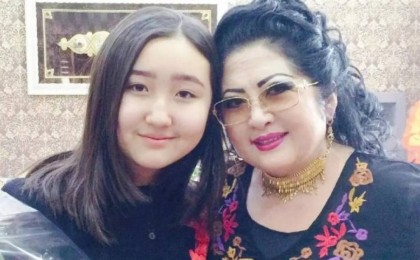 "Бақытты болуыңды тілеймін": Мақпал Жүнісова қызын туған күнімен құттықтады (видео)