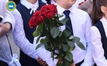 Асхат Аймағамбетов мектеп формасы туралы үндеу жасады