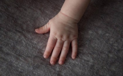 «Ұрып өлтірген»: Алматыда 4 жасар бала өгей әкесінің қолынан көз жұмды