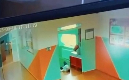 Астанада оқушы баспалдақтан құлап, комаға түсті