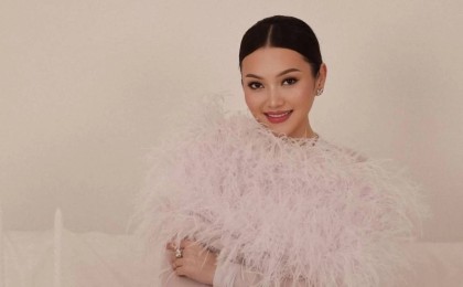 "Сұрағанымның бәрін берді": 40 жасқа толған Ерке Есмахан желіде жан сырын ақтарды