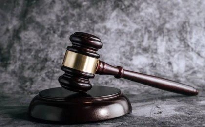 Экс-әкім қожалық жұмысшысын балаларының көзінше ұрып өлтірді