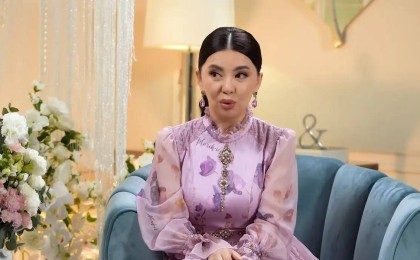 «Ол кісінің жалғыздығы көрініп тұрды»: Тамара Асар Назарбаевпен кездесуде неліктен жылағанын түсіндірді (ВИДЕО)