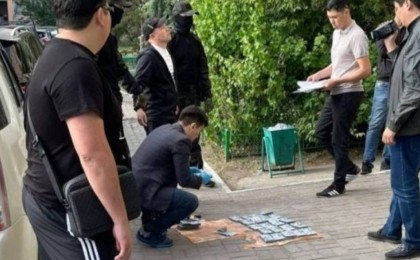 Махамбет Әбжан журналист пе әлде бопсалаушы ма?