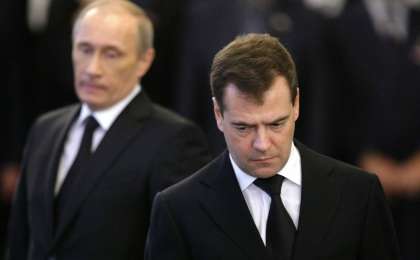 Қуыршақ болудан шаршадым: Медведев Путинге өкпелі