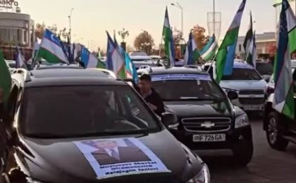 Өзбектер де ереуілге шықты