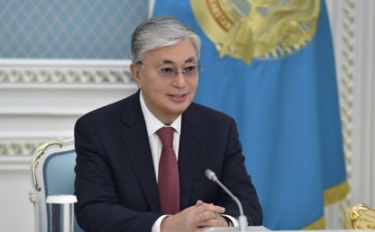 «Ешкім де, ештеңе де ұмытылмайды» – Президент Қасым-Жомарт Тоқаевтың «Известия» газетінде мақаласы жарияланды