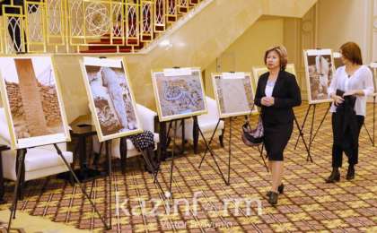 哥贝克力石阵图片展在努尔苏丹开幕