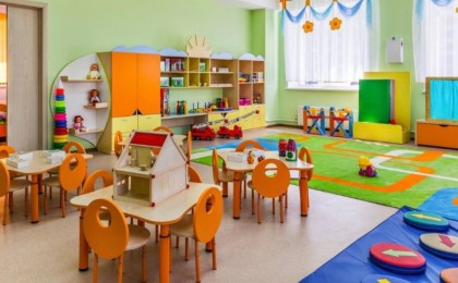 «Үш жерінде ісік бар»: Павлодарда кішкентай қыз балабақшадан жарақатпен оралған