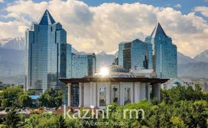 总统：阿拉木图应强化其商业中心城市的地位