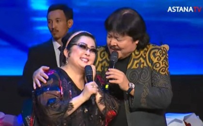 "10 жас үлкен деп менсінбедім": Мақпал Жүнісова әріптесі Сембек Жұмағаливпен алғаш танысқан сәтін есіне алды