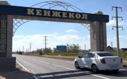 Павлодарда мас ер адам мектеп ауласынан 1-сыныптың қыздарын алып кетпек болған