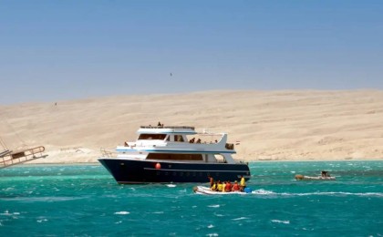 Мысырда туристер мінген яхта суға батып, ондаған адам із-түзсіз жоғалып кетті