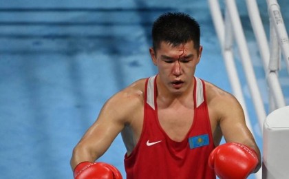 "Тырыстым, әлім жетпеді". Қазақстан алтын күткен боксшылар жеңіліп қалды