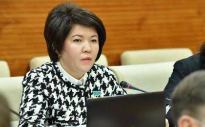 "Қазақтың үш тағдырлы мәселесі бар" - депутат Жұлдыз Сүлейменова