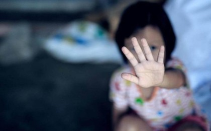 «Қансыраған. Киімдерін жуып тастаған»: Алматыда балабақшадағы үш жасар қыз қорланды