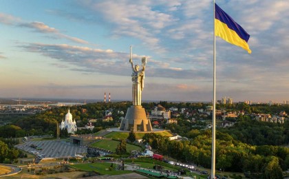 Украиндықтардың көпшілігі өздерінің орыстармен бір халық екеніне сенбейді