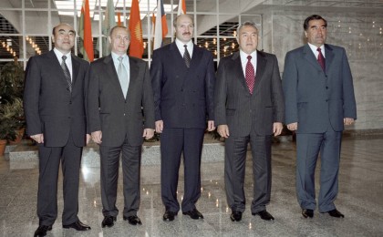 Назарбаев әй, демократ, демократияңды үйіңде жасай бер, бізде нең бар деп айтқан – Асқар Ақаев