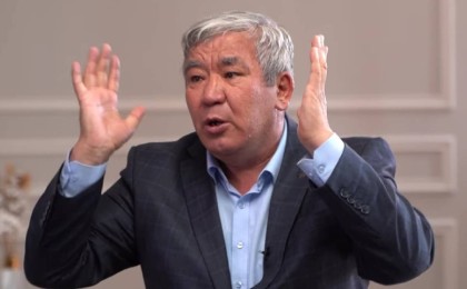 Ешқандай қыздың іш-киімін шешкен емеспін – Қалдыбек Құрманәлі