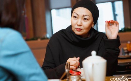 Танымал продюсер Қазақстандағы өміріне наразы адамдарға басқа елге ақшасыз көшіп кетуге кеңес берді