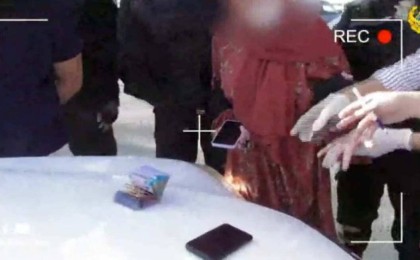 "Зорладың деп айыптаймын": Атыраулық қыз 18 жастағы жігіттен ақша бопсалаған