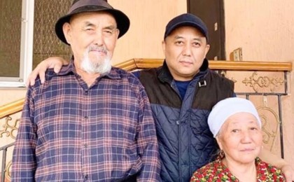 Саят Медеудің әкесі өмірден озды