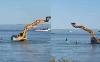 Каспий теңізінде қауіпті аттракцион ұйымдастырған экскаватор машинисі жазаланды