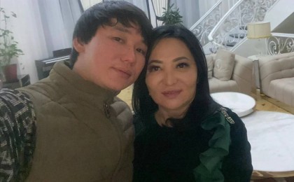 "Бір арманымды орындады": Гүлзира Айдарбекова ұлы Қайрат Нұртасқа алғыс айтты