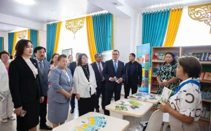 Увеличение финансирования, новые школы и бесплатные обеды: аким Алматинской области Марат Султангазиев рассказал, какие новшества вводятся с этого учебного года для учащихся