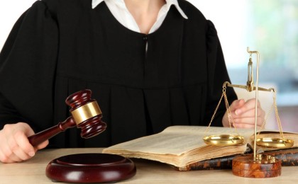 «Бізге салют қажет емес»: Қоғамдық белсенділер Елорда әкімдігін сотқа берді