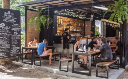 Тайландтағы мейрамхана иесі қателесіп үш миллион теңге төлеген қазақстандықты іздеуде